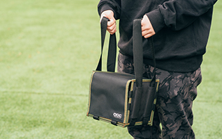 ラクに持ち運べる持ち手付き