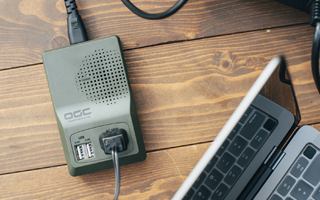 軽量・コンパクトなインバーター