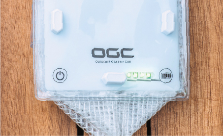 バッテリー残量が一目で確認できるインジケーター付。