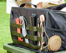 ナイフやカラトリーなどの長物ツールを収納しやすいモールシステム